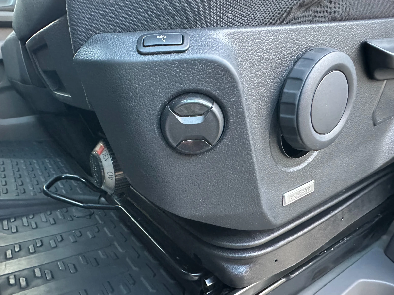 VW Crafter klimatronik/navi/full - изображение 8