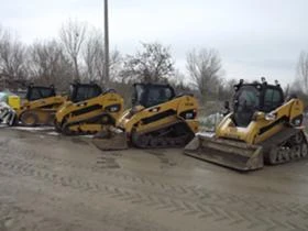 Мини челни товарачи Друга CAT_Bobcat, снимка 2