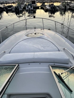 Моторна яхта Crownline 270CR, снимка 5
