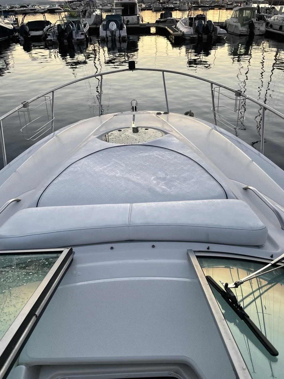 Моторна яхта Crownline 270CR, снимка 5 - Воден транспорт - 56297239
