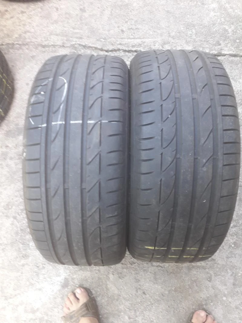 Гуми Летни 225/40R18, снимка 1 - Гуми и джанти - 25873177