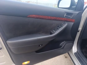 Toyota Avensis 2.0 d4d, снимка 11