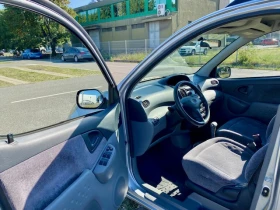 Toyota Yaris verso 1.3i 16V AUTOMATIC, снимка 9