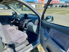 Toyota Yaris verso 1.3i 16V AUTOMATIC, снимка 12
