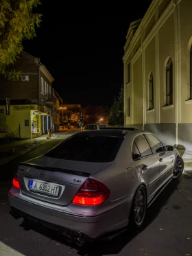 Mercedes-Benz E 320, снимка 8