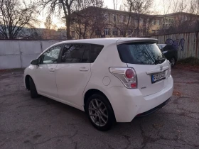 Toyota Verso 1.8 панорама, автомат, цвят перла 155000км - 16700 лв. - 47348394 | Car24.bg