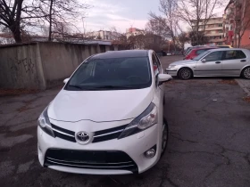 Toyota Verso 1.8 панорама, автомат, цвят перла 155000км - 16700 лв. - 47348394 | Car24.bg