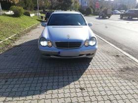 Mercedes-Benz C 180, снимка 8