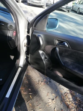 Mercedes-Benz C 180, снимка 15