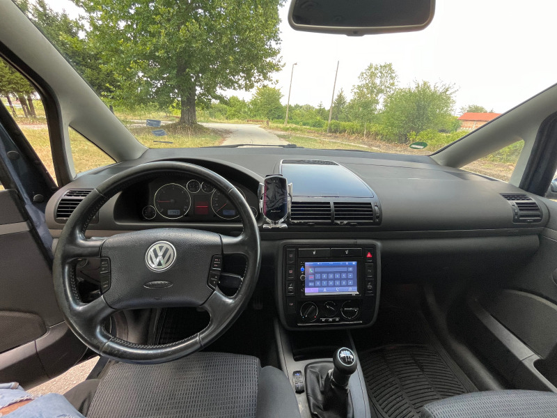 VW Sharan, снимка 8 - Автомобили и джипове - 46624365