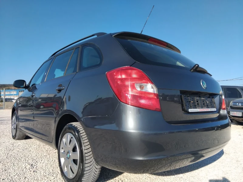 Skoda Fabia 1.4 Бензин СТАРИЯТ МОТОР!!!, снимка 5 - Автомобили и джипове - 46975604