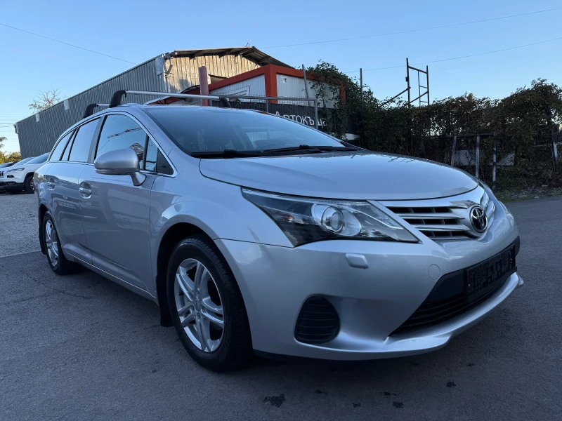 Toyota Avensis Facelift 2013г. 1.6 Valvematic (132 кс) Подгрев, снимка 3 - Автомобили и джипове - 47476626