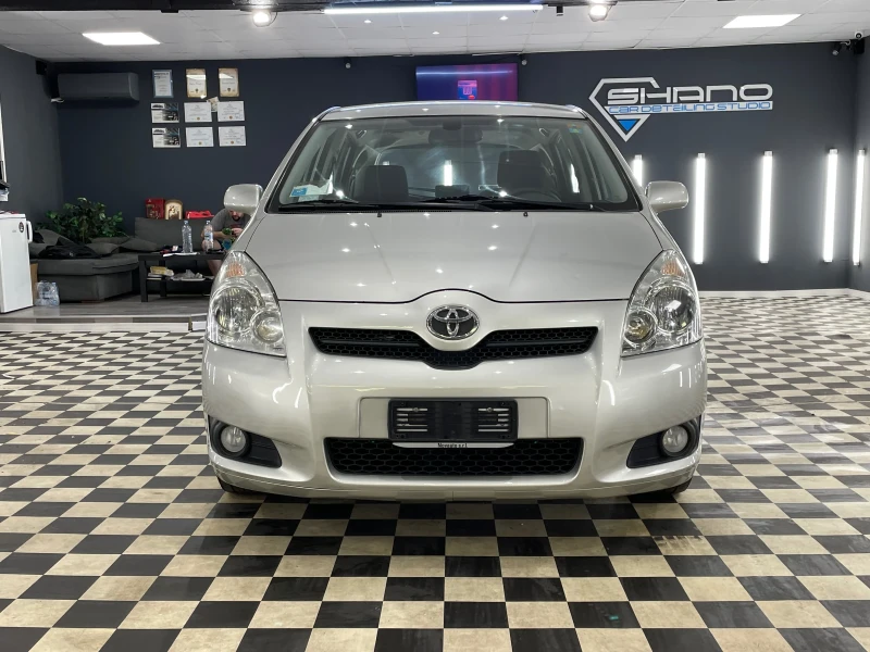 Toyota Corolla verso FACELIFT VVTI NAVI EXECUTIVE , снимка 1 - Автомобили и джипове - 47560719