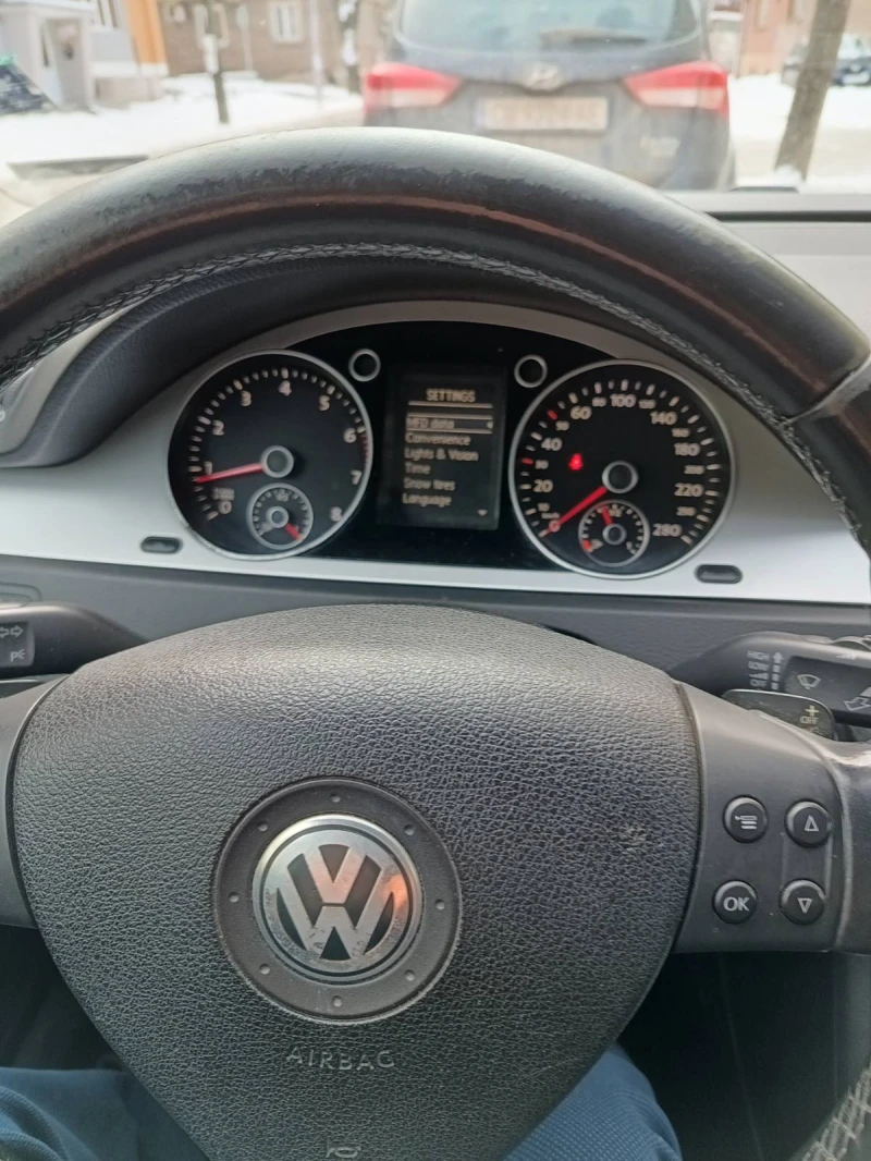 VW Passat, снимка 5 - Автомобили и джипове - 49196250