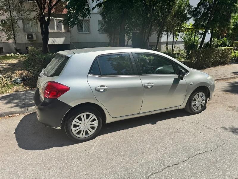 Toyota Auris, снимка 3 - Автомобили и джипове - 52364298
