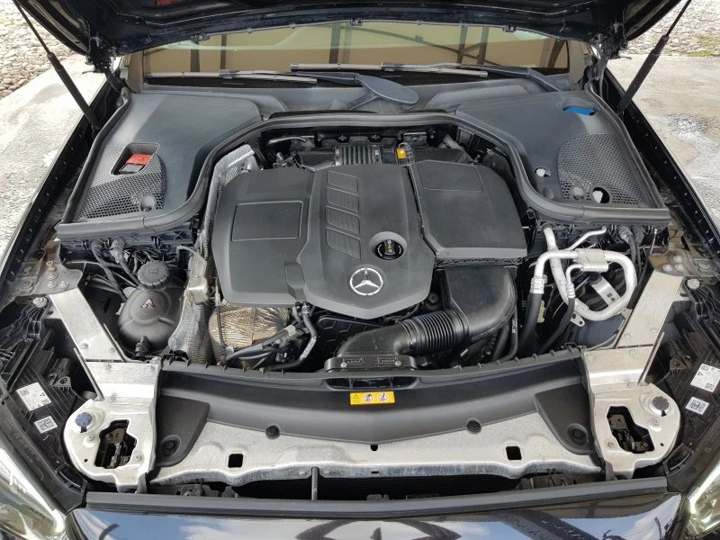 Mercedes-Benz E 220 D 4matic AMG FACELIFT /07/2021 г. ЛИЗИНГ, снимка 16 - Автомобили и джипове - 52140790