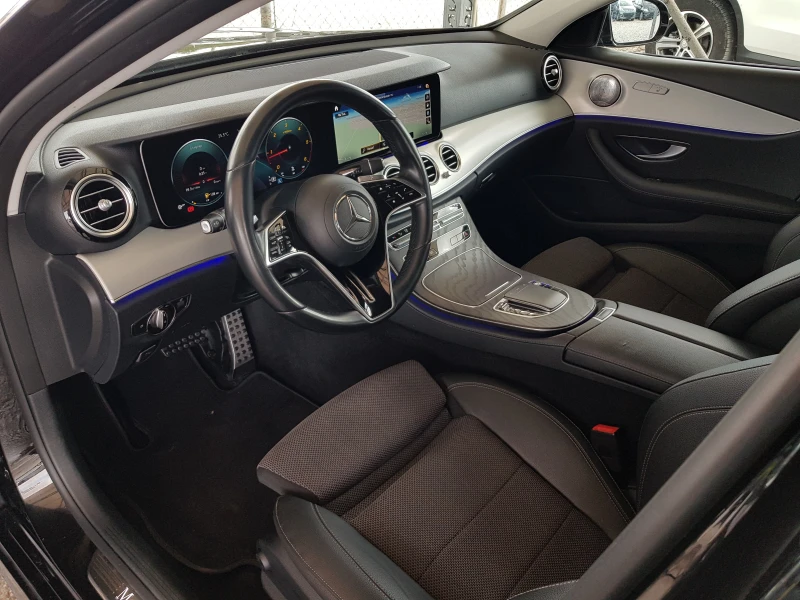 Mercedes-Benz E 220 D 4matic AMG FACELIFT /07/2021 г. ЛИЗИНГ, снимка 9 - Автомобили и джипове - 52140790