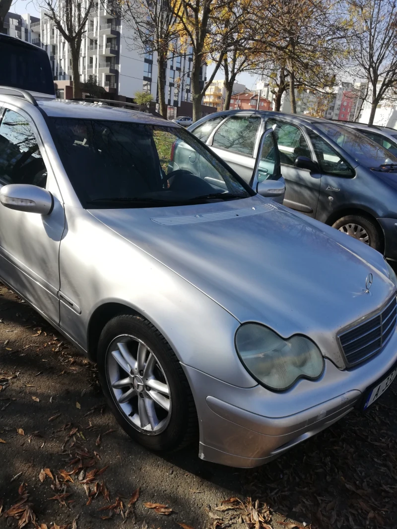 Mercedes-Benz C 180, снимка 2 - Автомобили и джипове - 52678880