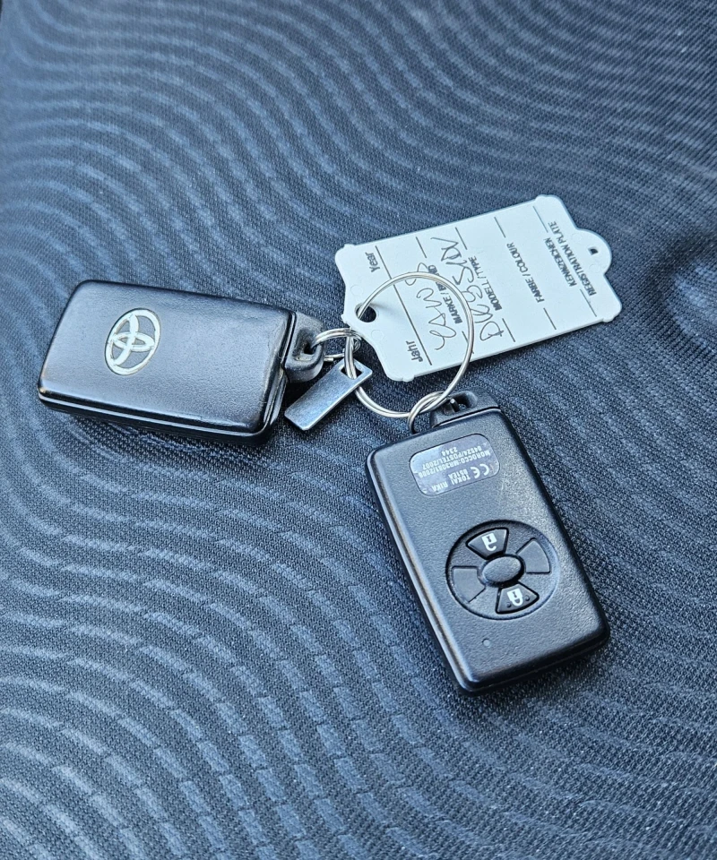 Toyota Yaris, снимка 13 - Автомобили и джипове - 52960111