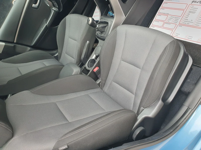 Hyundai I30 1.6D FACE FULL PANORAMA 6 skr., снимка 7 - Автомобили и джипове - 53121275