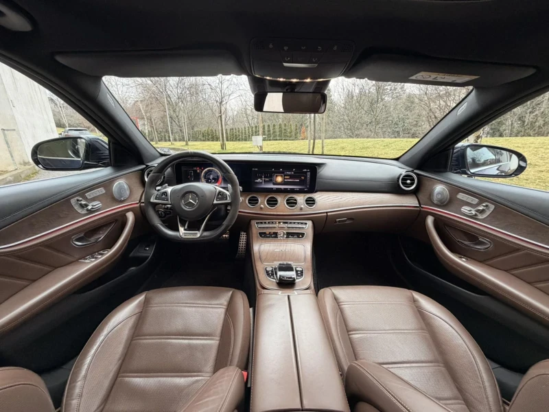 Mercedes-Benz E 63 AMG S / 4-MATIC+ / ГОТОВ ЛИЗИНГ, снимка 12 - Автомобили и джипове - 53297065