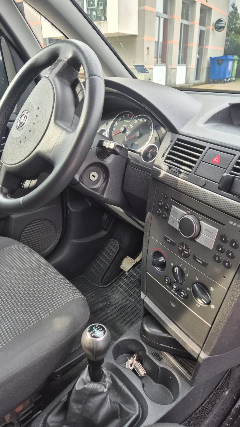 Opel Meriva 1.3 CDTI , снимка 12 - Автомобили и джипове - 53477843