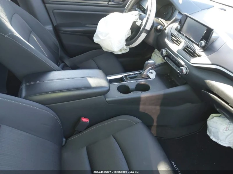 Nissan Altima 2.5l S Fwd, снимка 5 - Автомобили и джипове - 53573087