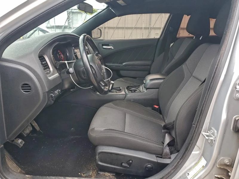 Dodge Charger 3.6L 6 Rear-wheel drive, снимка 12 - Автомобили и джипове - 53000219