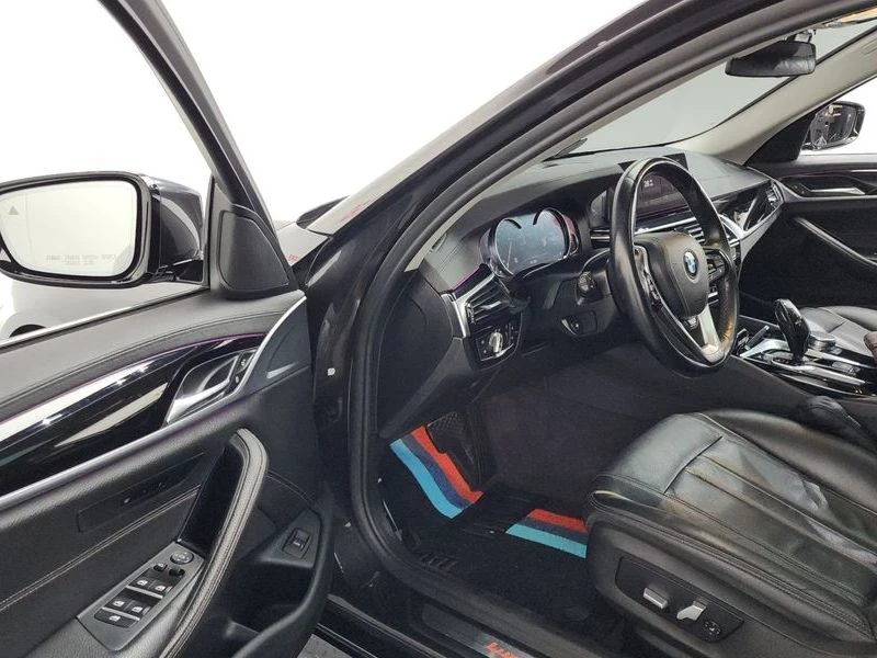 BMW 520 2.0 Automatic, снимка 6 - Автомобили и джипове - 55475669