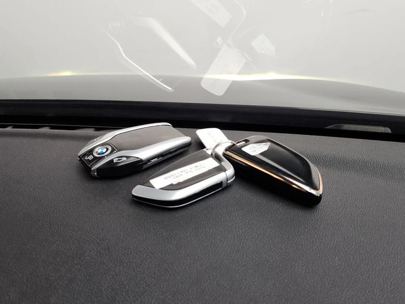 BMW 520 2.0 Automatic, снимка 14 - Автомобили и джипове - 55475669