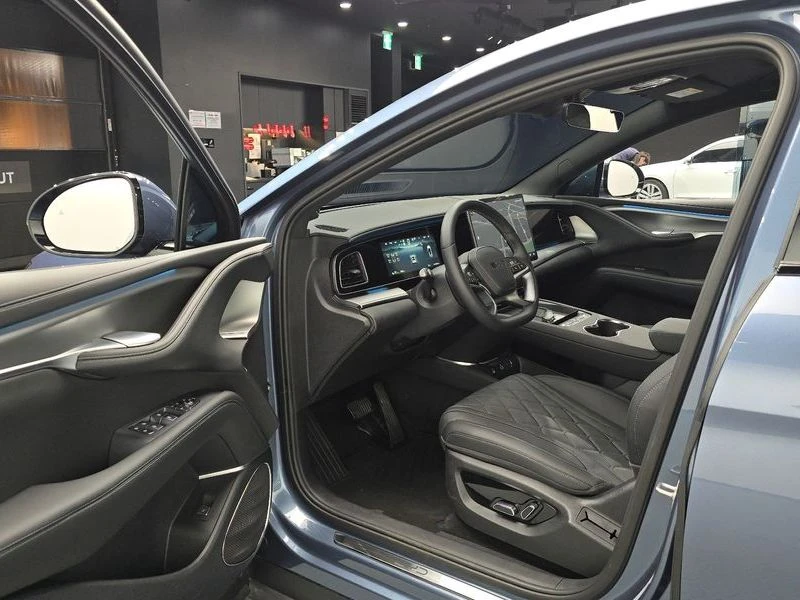 BYD Sealion 7  71.8kWh| 231к, снимка 9 - Автомобили и джипове - 56354043