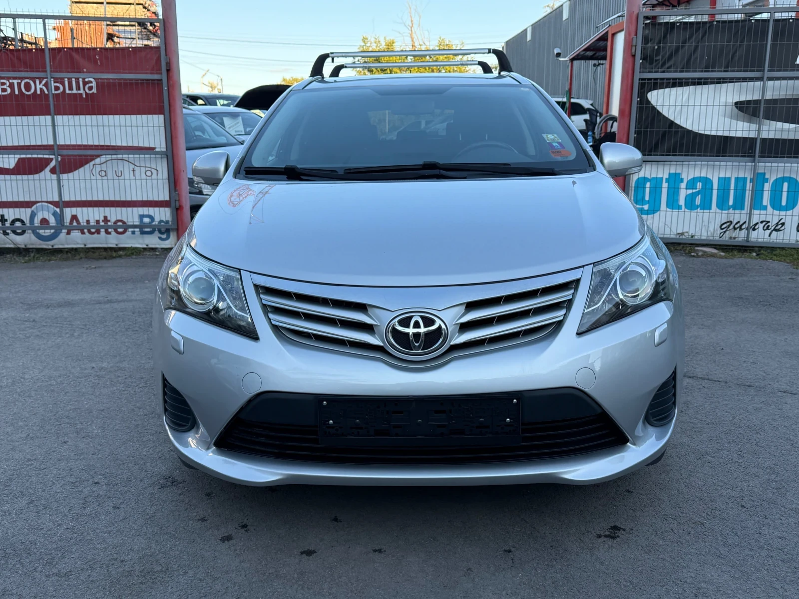 Toyota Avensis Facelift 2013г. 1.6 Valvematic (132 кс) Подгрев - изображение 2