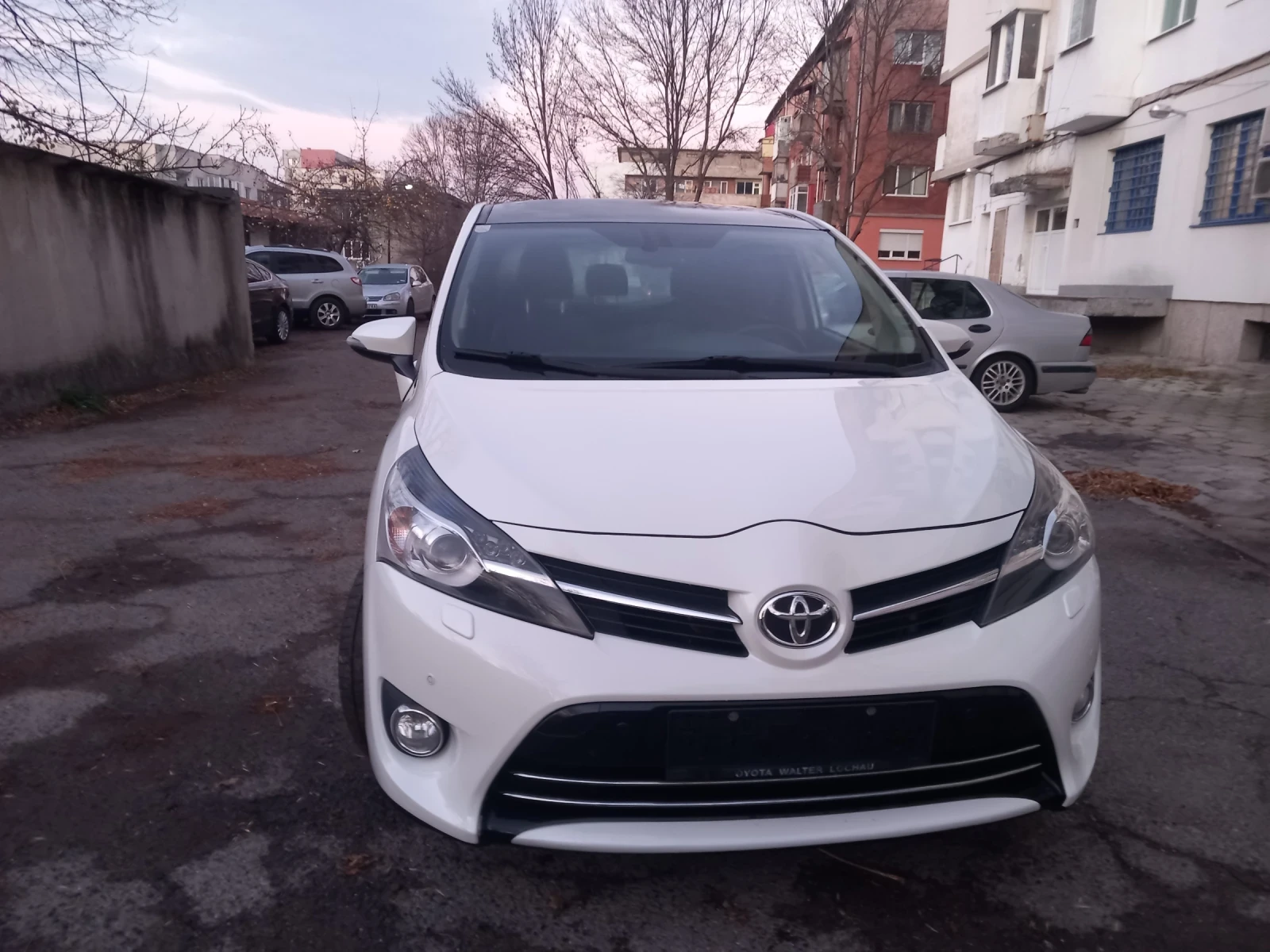 Toyota Verso 1.8i - изображение 8