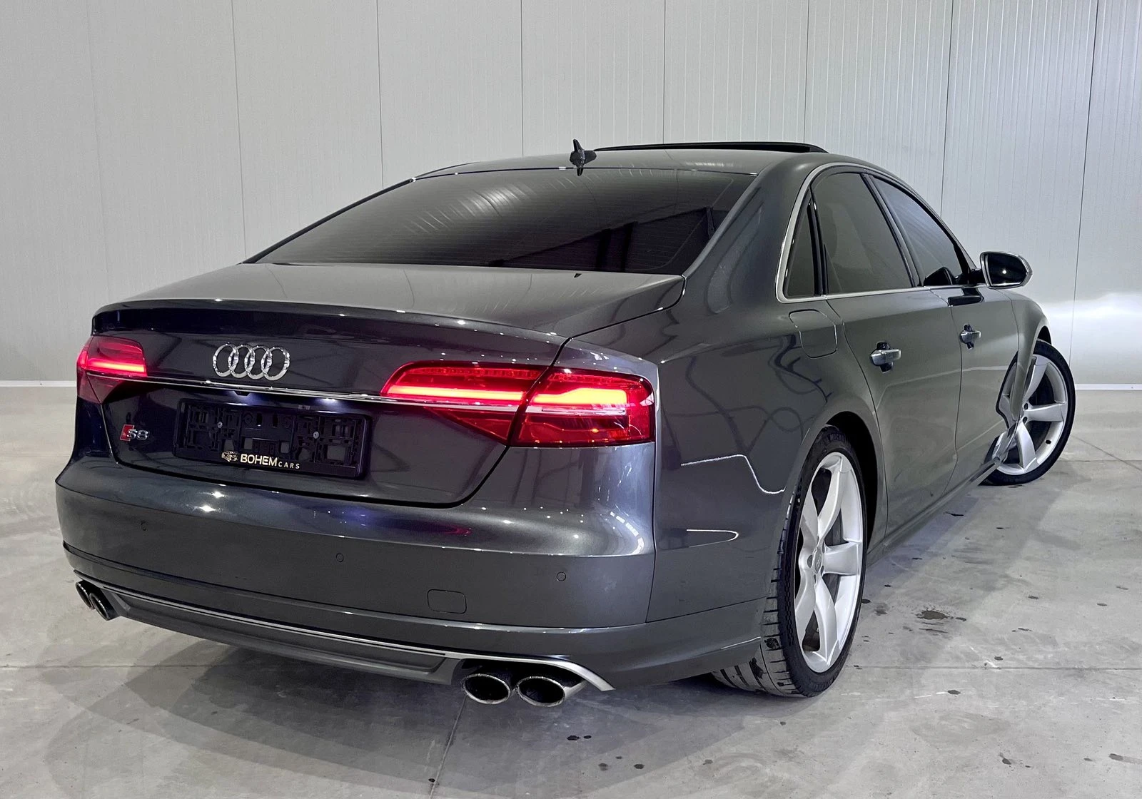 Audi S8  - изображение 5