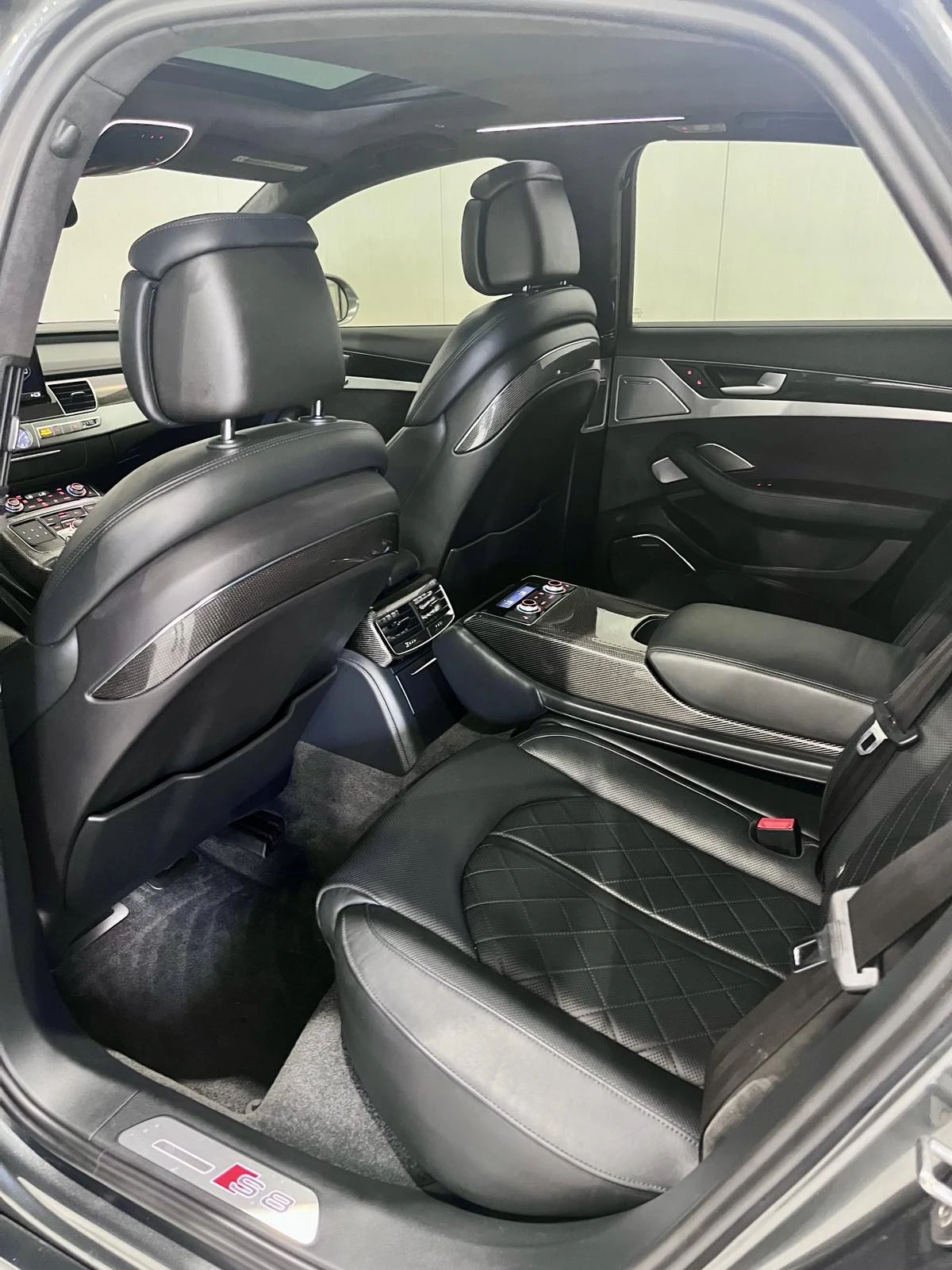 Audi S8  - изображение 10
