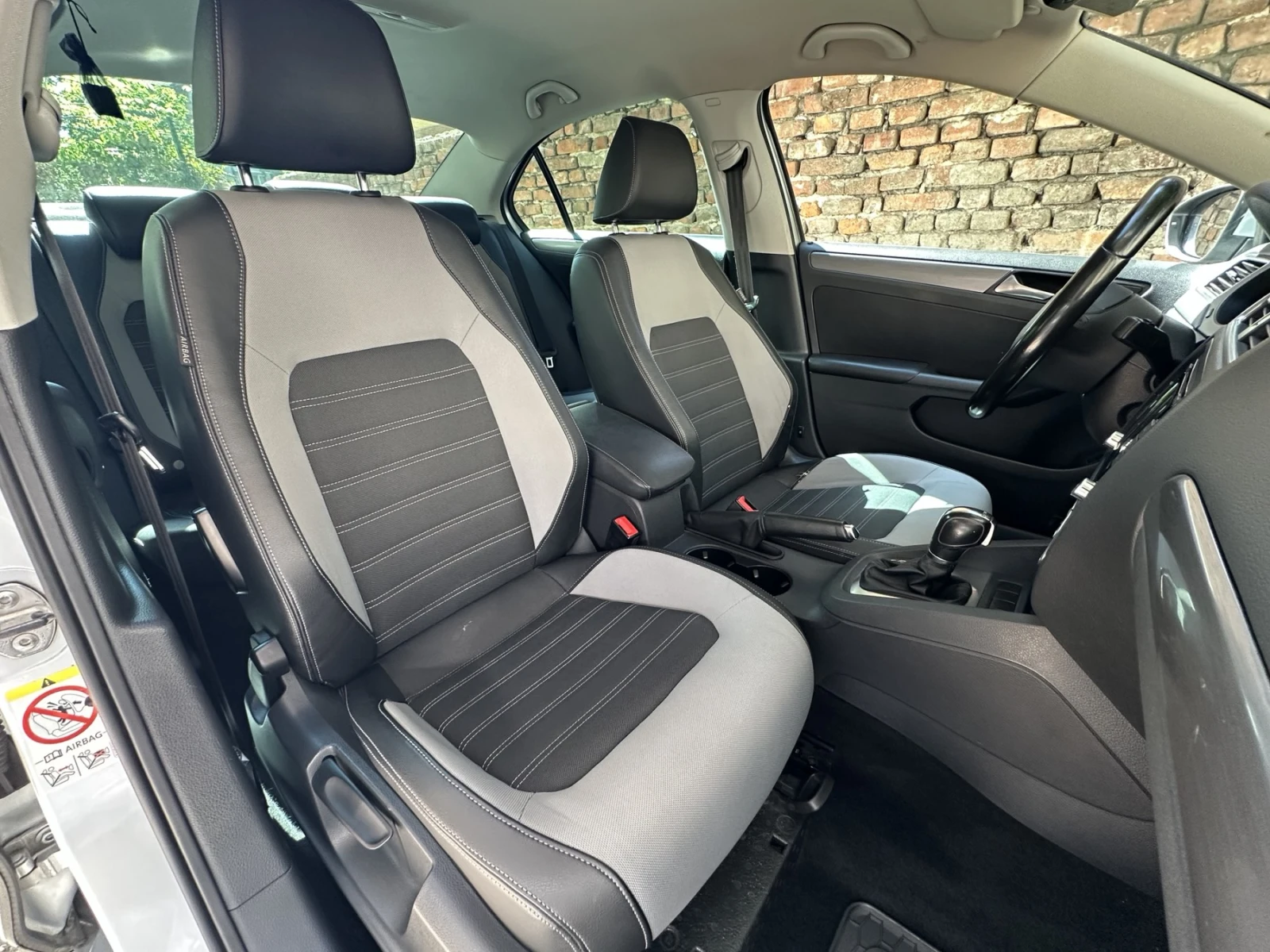 VW Jetta  - изображение 10