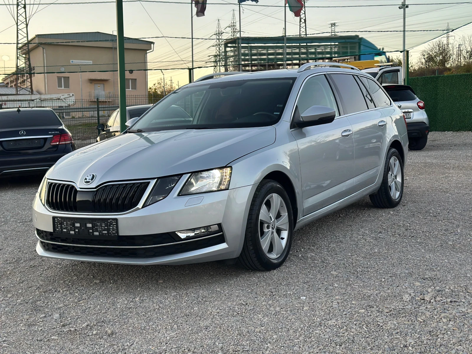 Skoda Octavia 2.0TDI 150hp DSG-7 Distance Assist | Mobile.bg   1