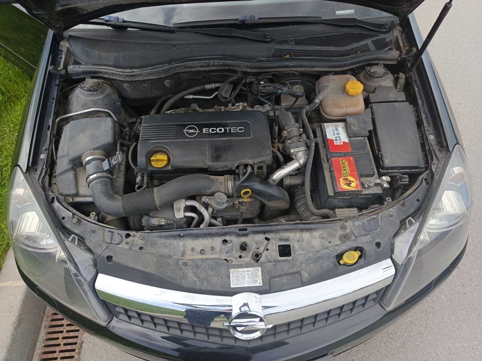 Opel Astra 1.7 GTC - изображение 8