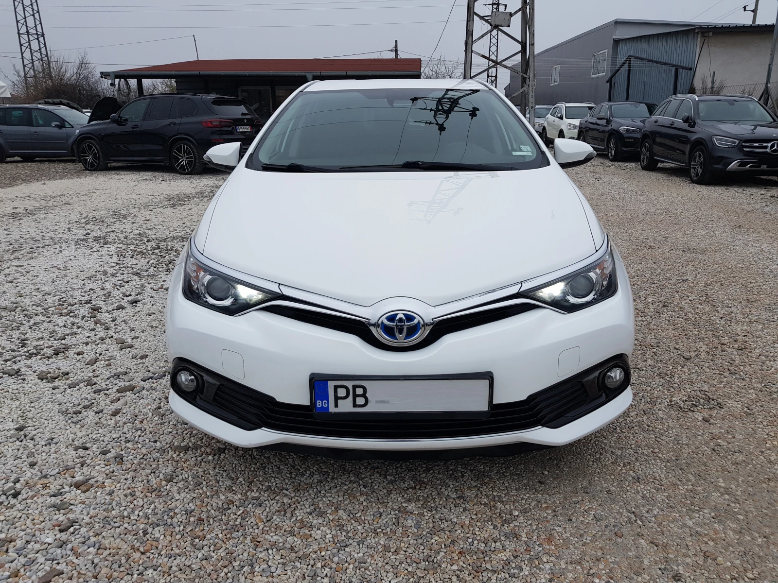 Toyota Auris FACELIFT ЧИСТО НОВА БАТЕРИЯ  - изображение 2