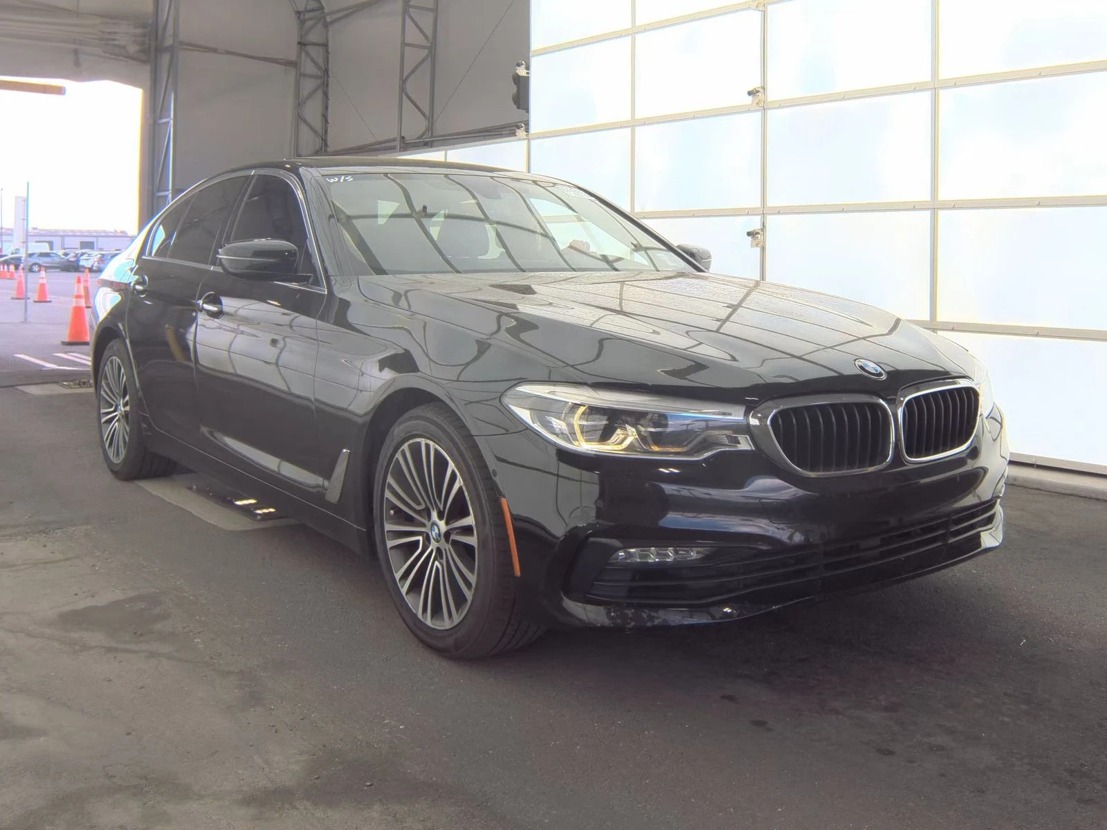 BMW 540 ХЕДЪП* HARMON* KARDON* 360КАМЕРА* LANE* ASSIST*  - изображение 3