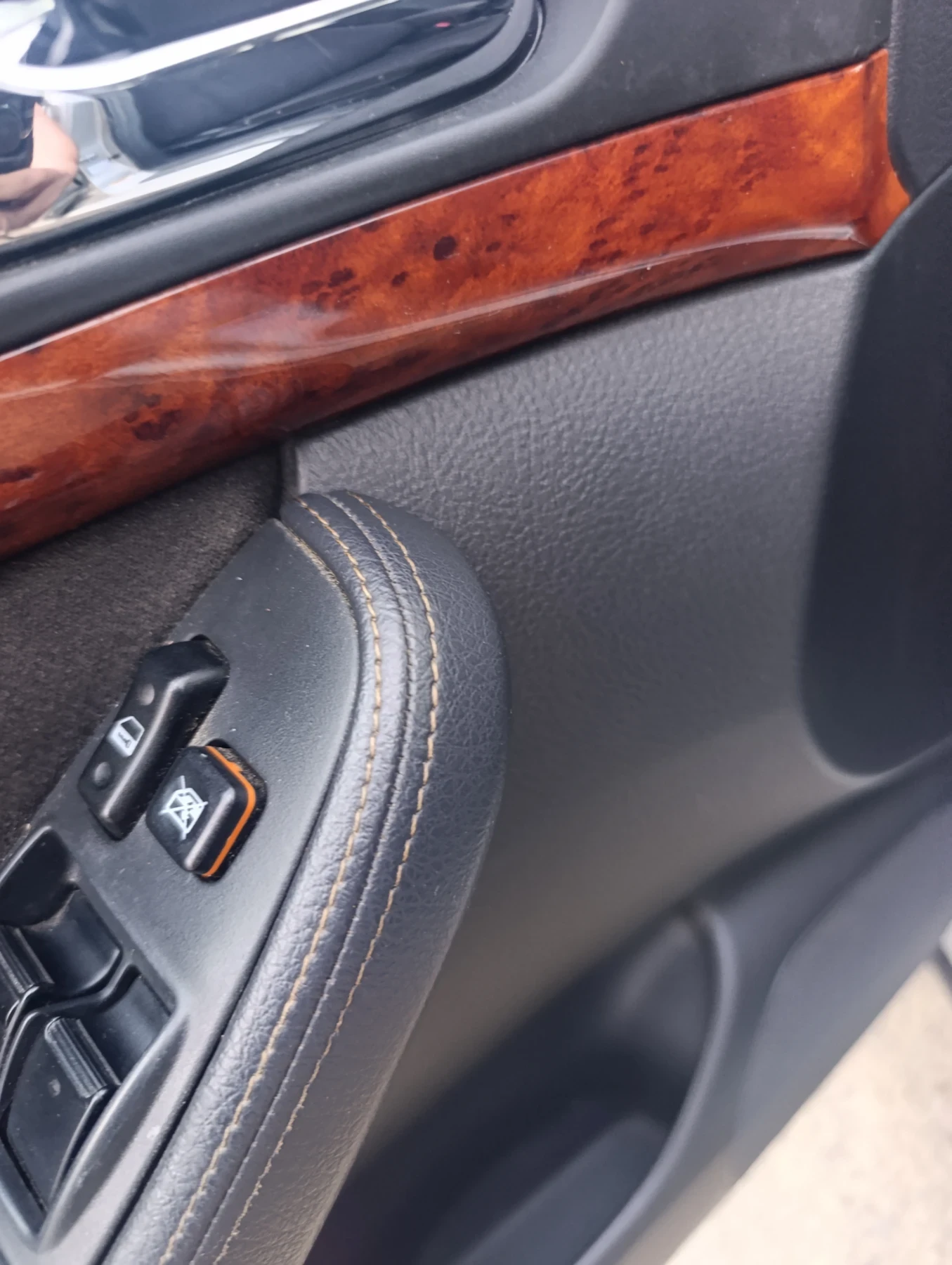 Toyota Avensis 2.0 d4d, снимка 9 - Автомобили и джипове - 53600323