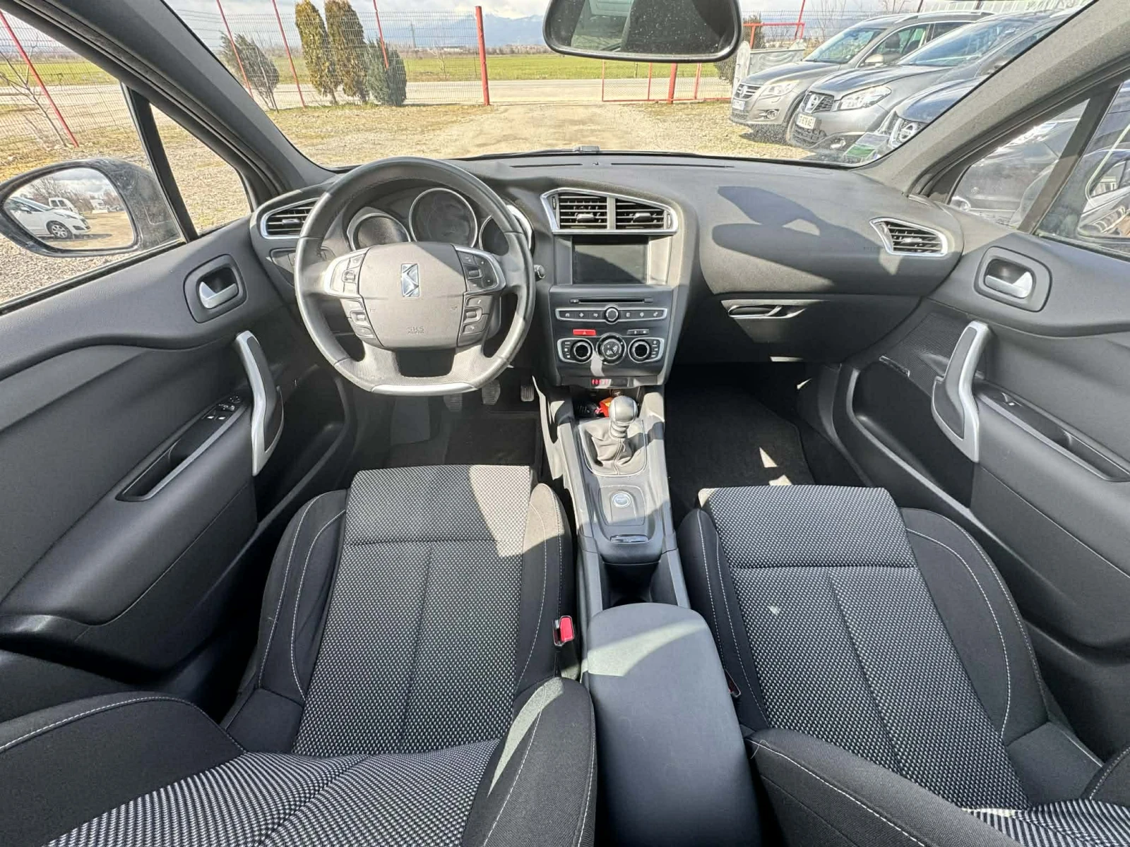 Citroen DS4 1.2i Turbo 130к.с - изображение 9