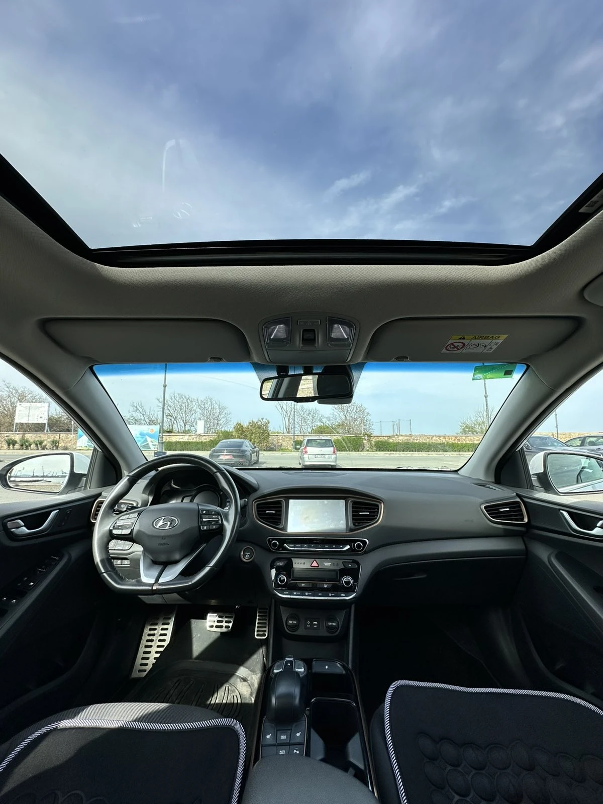 Hyundai Ioniq, снимка 6 - Автомобили и джипове - 54212271