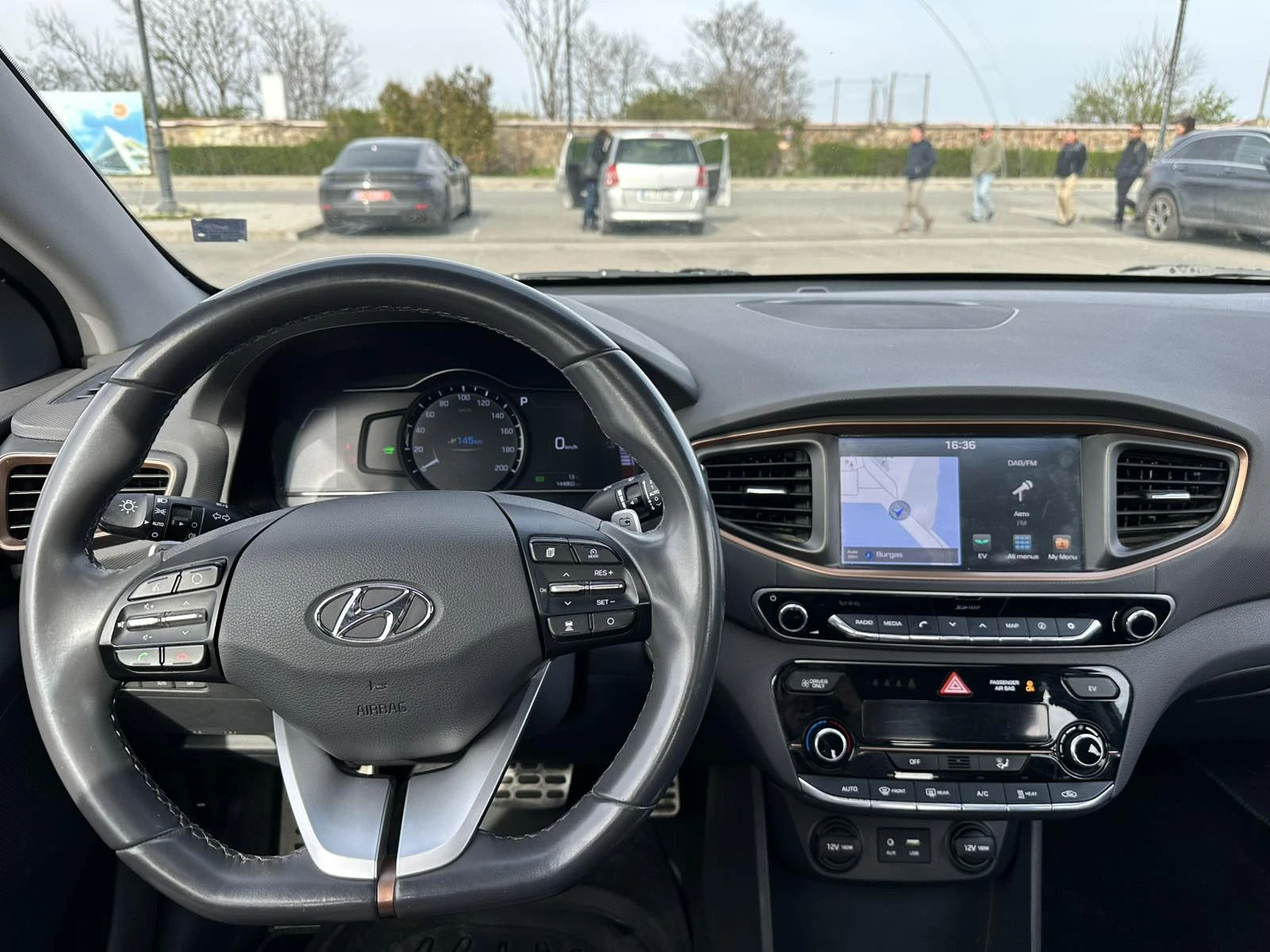 Hyundai Ioniq, снимка 7 - Автомобили и джипове - 54212271