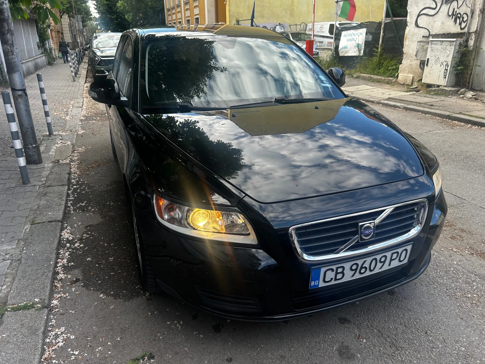 Volvo V50 1, 6D eDrive, снимка 2 - Автомобили и джипове - 54543413