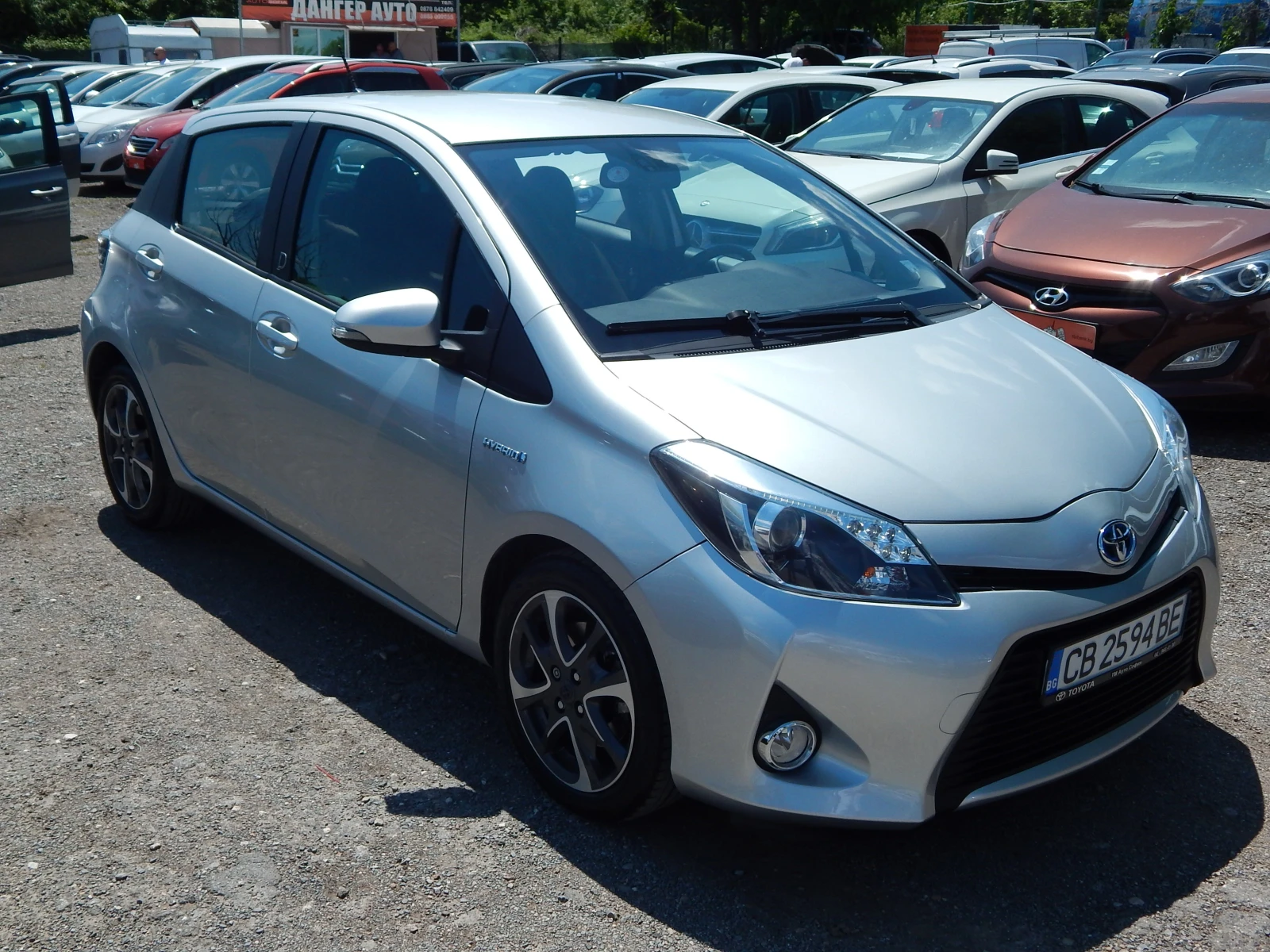 Toyota Yaris 1.5VVTI, снимка 3 - Автомобили и джипове - 54678080