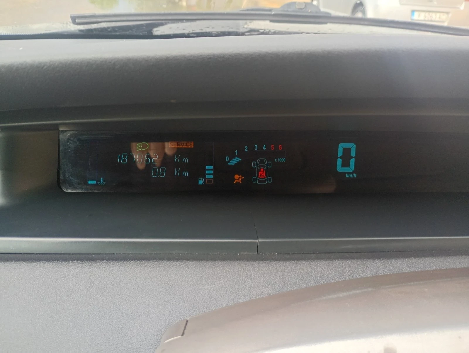 Renault Scenic 1.9 DCI, снимка 5 - Автомобили и джипове - 54768502