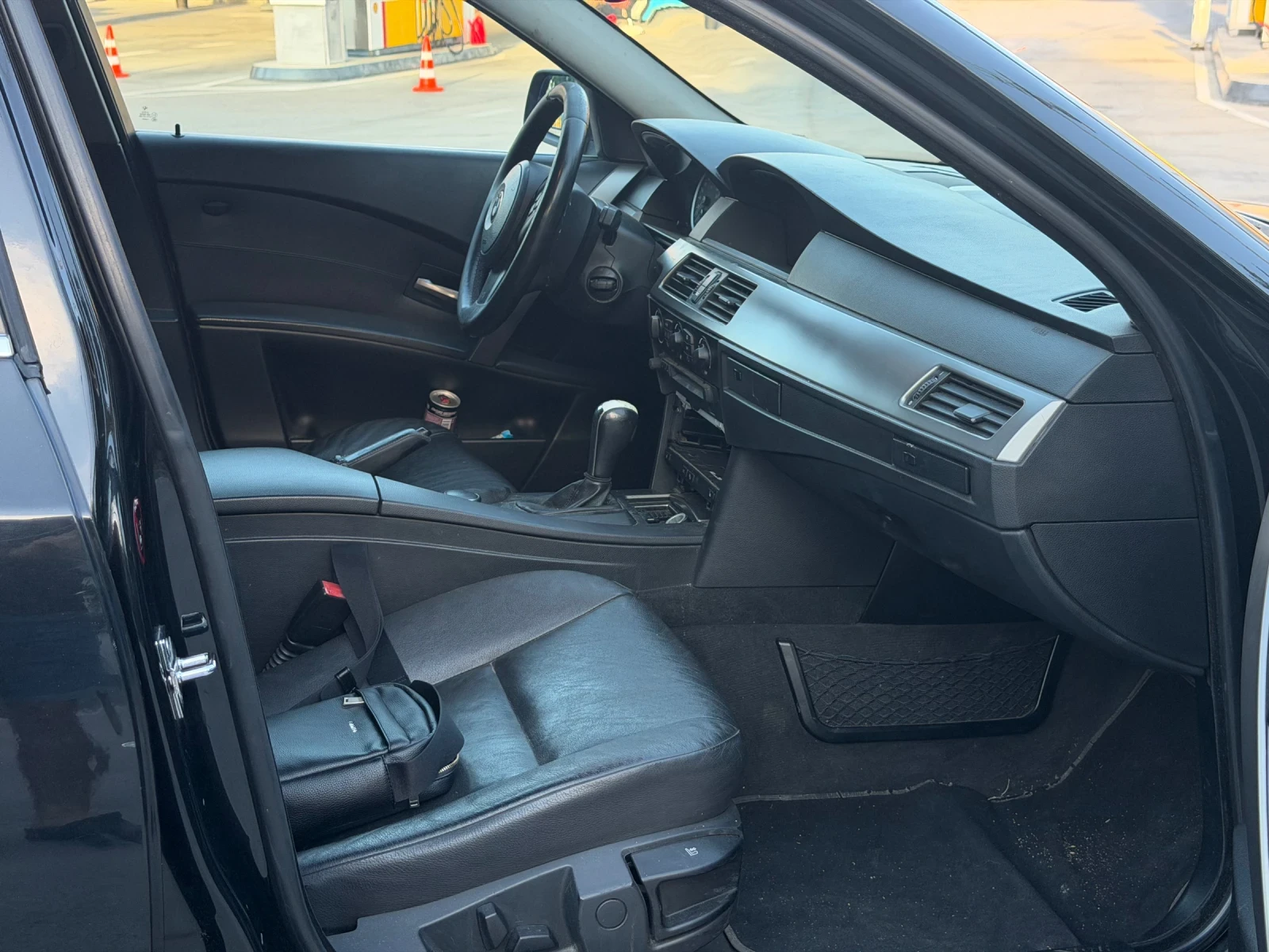 BMW 525 525 D, снимка 8 - Автомобили и джипове - 54888550