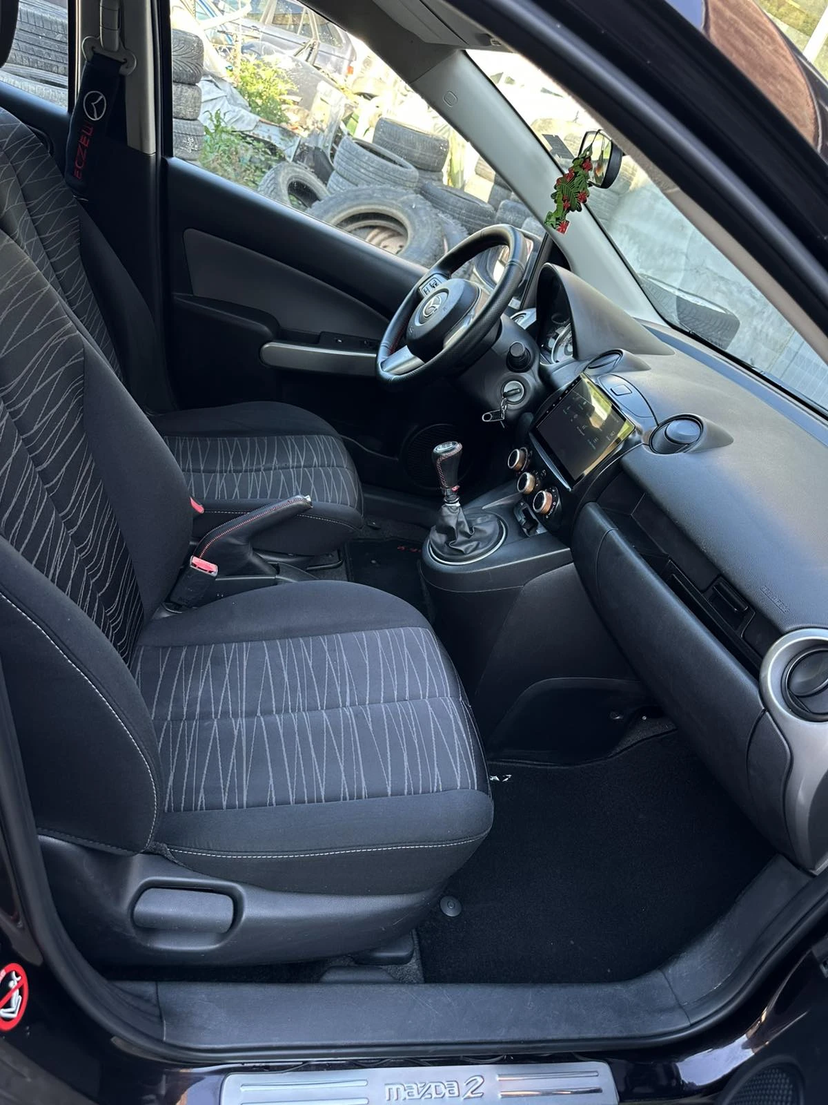 Mazda 2, снимка 6 - Автомобили и джипове - 54929102