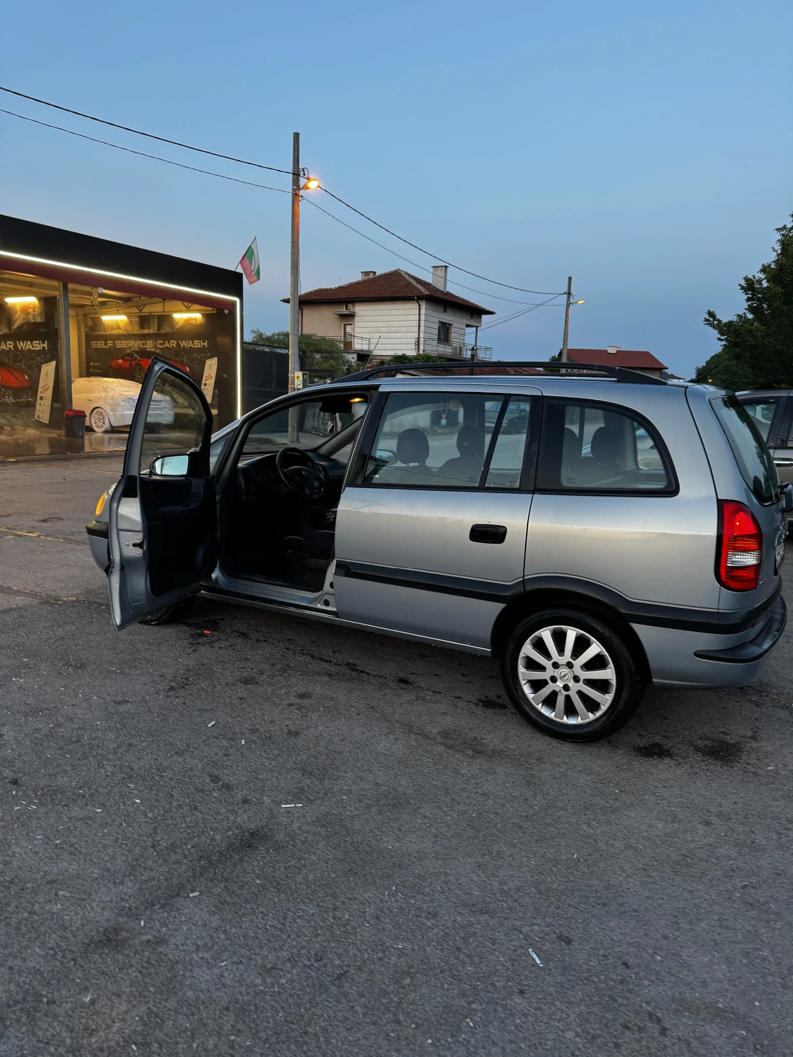 Opel Zafira, снимка 4 - Автомобили и джипове - 55120039